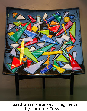 20140701_Fused_Glass_Plate_with_Fragments_by_Lorraine_Fexas2