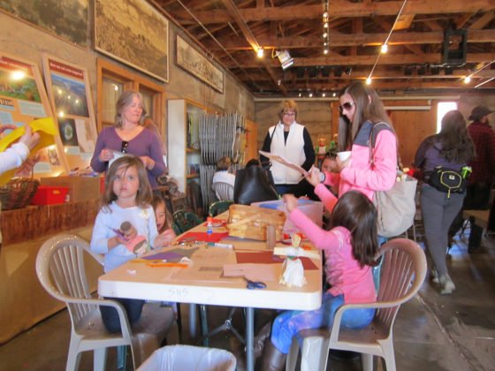 Sedona Heritage Museum’s Holiday Photo Vignettes & Ornament Activity 20211202 Ornamentactivity