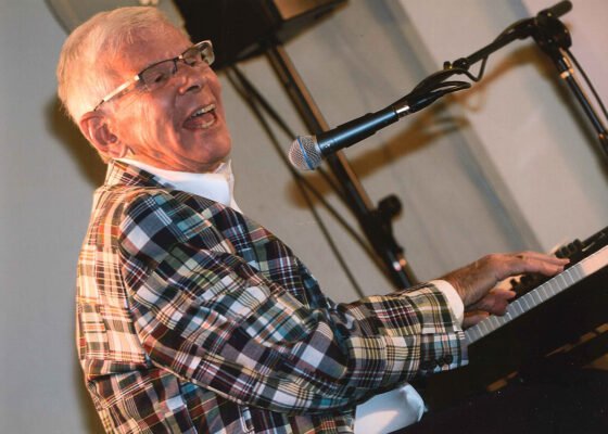 Renowned entertainer, Aspen Hall of Famer and former owner of the Crystal Palace Restaurant in Aspen, Colorado, Mead Metcalf — “The Music Man” — is performing one night only: Monday, April 18 — in honor of his 90th birthday. Metcalf’s show will feature his trademark political satire interspersed with songs by Stephen Sondheim and Noel Coward, with a little Tom Lehrer thrown in.