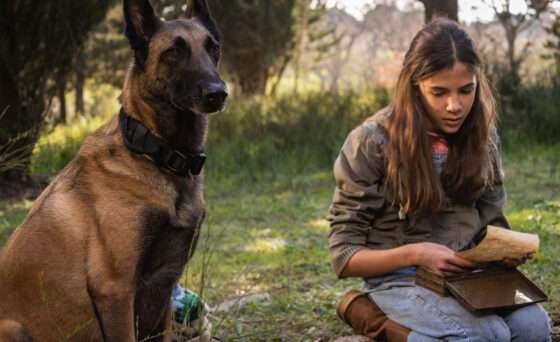 Dakota, an ex-service dog, joins single mom Kate (Abbie Cornish) and her daughter Alex (Lola Sultan) to live on their small-town family farm. Dakota quickly adjusts to her new home and becomes somewhat of a local hero, soon becoming inseparable from Alex. But when the farm’s existence is threatened by the town’s rogue sheriff (Patrick Muldoon), Dakota must help the family band together and save the land.