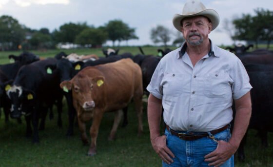 Sedona Film Festival presents “Food and Country” premiere Nov. 1-7 Worried about the survival of small farmers, ranchers, and chefs hobbled by America’s policy of producing cheap food, trailblazing food writer Ruth Reichl reaches across political and social divides to report on the country's broken food system and the innovators risking everything to transform it.