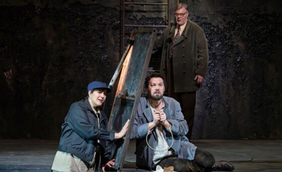 Following a string of awe-inspiring Live in HD performances, Norwegian soprano Lise Davidsen returns to the Metropolitan Opera as Leonore, the faithful wife who risks everything to save her husband from the clutches of tyranny in Beethoven’s “Fidelio”.