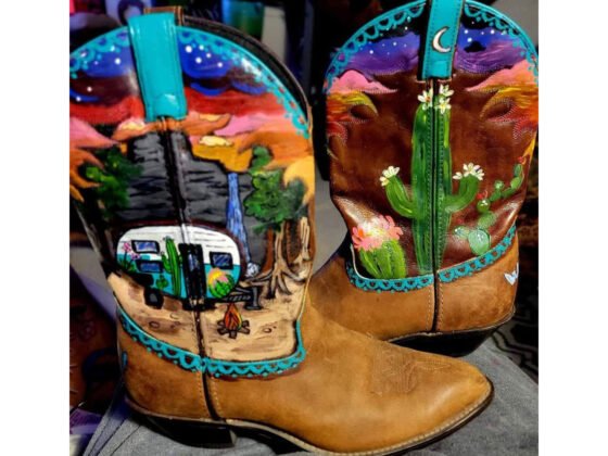 Nicole Nealy at 'Tis Art Center and Gallery