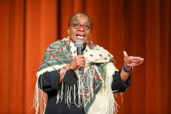 Strengthening Our Communities through Ubuntu Rev. Nontombi Naomi Tutu