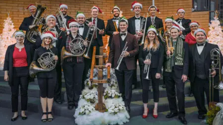 Brighten Your Holidays with The Brilliance of Brass Presented by Arizona Philharmonic with the Phoenix Brass Collective Sunday, December 7 Brighten Your Holidays with The Brilliance of Brass Presented by Arizona Philharmonic with the Phoenix Brass Collective Sun