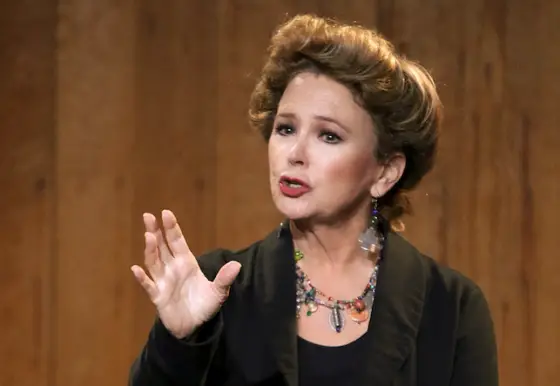Actress Gail Edwards speaking at the Sedona Heritage Museum