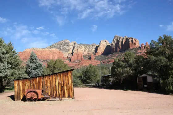 Sedona Heritage Museum and The Artists Consortium Host Art in the Apple Shed